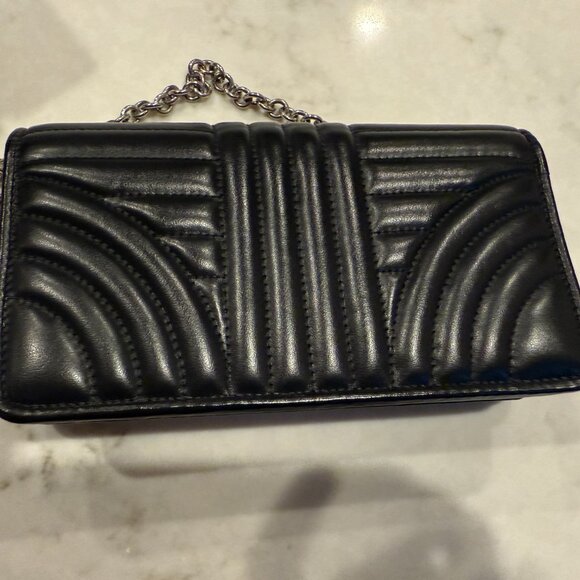 Prada Quilted Leather Clutch with Detachable Chain - Picture 6 of 16